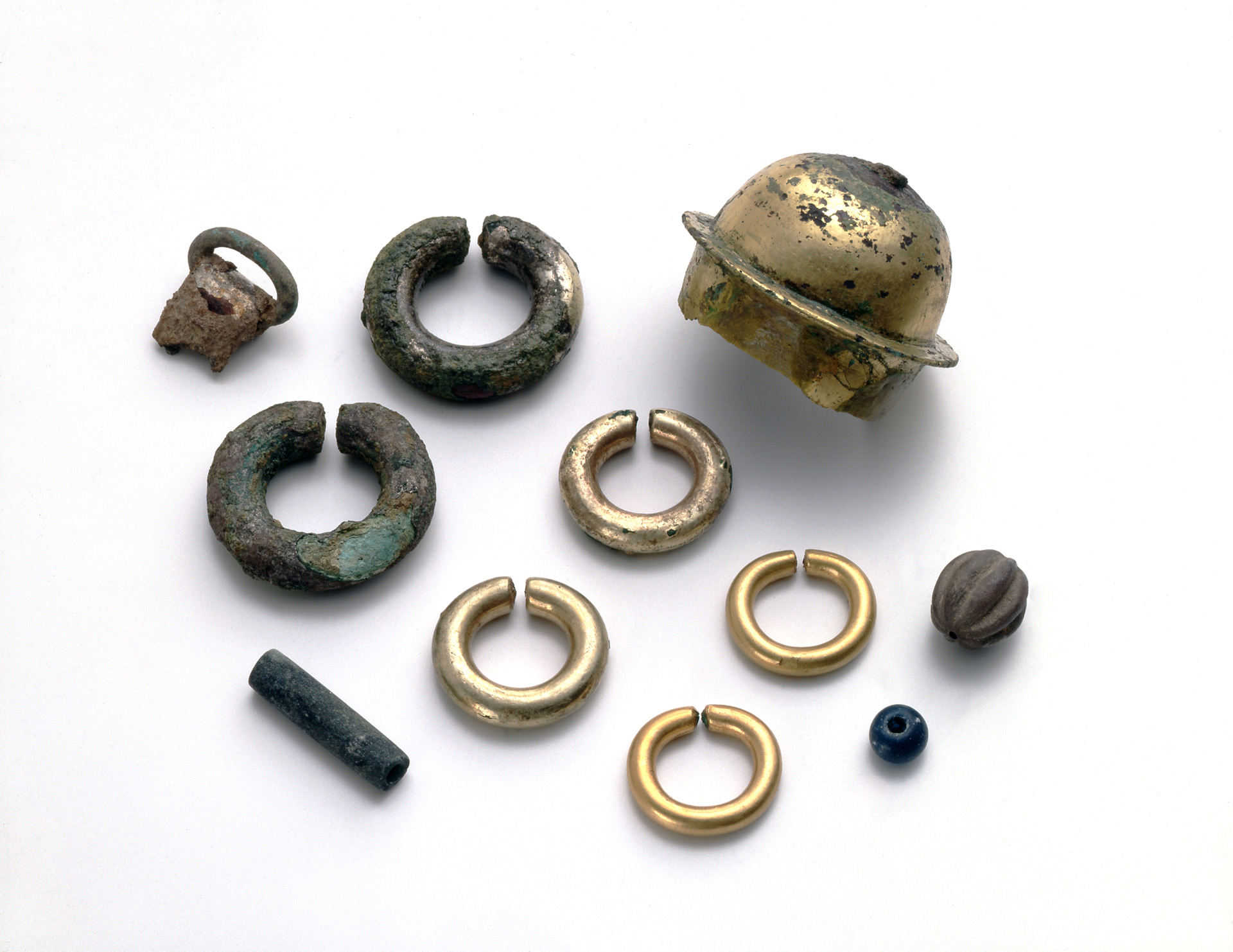 古墳出土副葬品